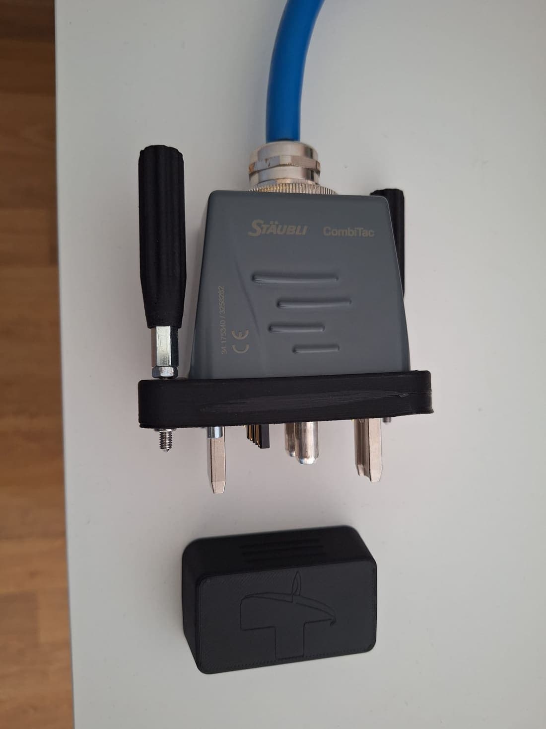 Der Compact Smart Charger — weitere Ansicht